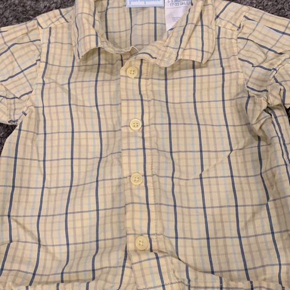 Adorable baby plaid button up 6-9 months - Picture 3 of 4